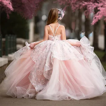 שמלת נשף פרח ילדה שמלות חתונה קפלים ספגטי צוואר בשכבות טקס יום הולדת שמלות אכילת לחם הקודש השמלה