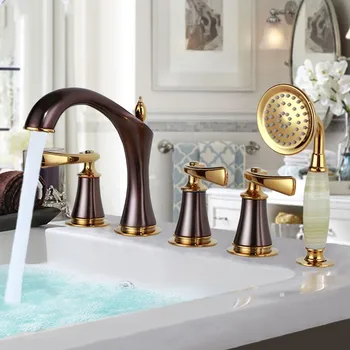 חום זהב פליז אמבטיה ברז אמבטיה מקלחת ברז חמישה בורות מים קרים וחמים ברז מיקסר עם כף יד ראש מקלחת